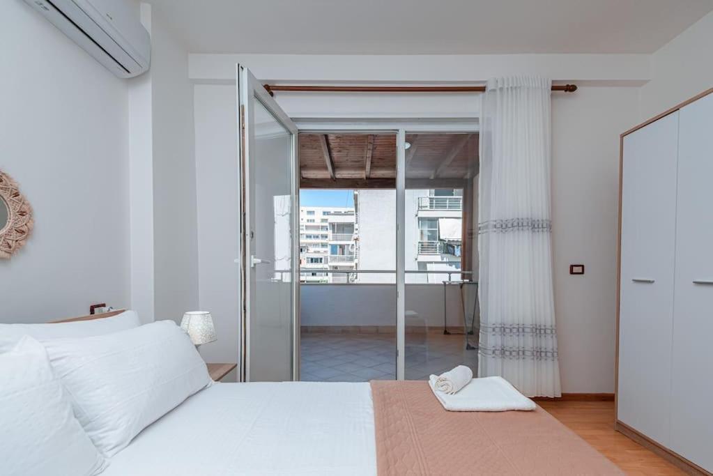 Grand View Apartment Драч Екстериор снимка