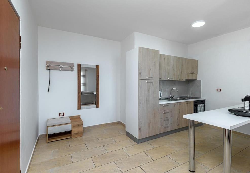 Grand View Apartment Драч Екстериор снимка